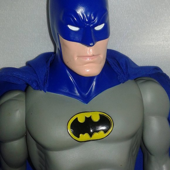 Batman - Picture 2 of 5